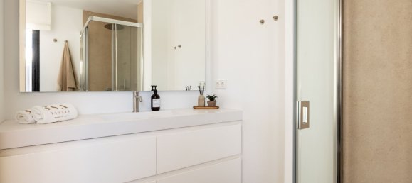 5 bedrooms Villa in Marbella, Spain No. 147527 35