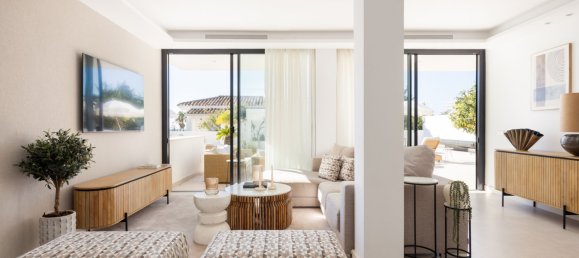 5 bedrooms Villa in Marbella, Spain No. 147527 5