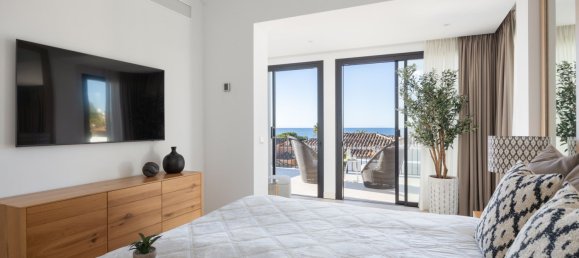 5 bedrooms Villa in Marbella, Spain No. 147527 20