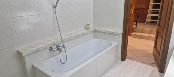 5 bedrooms House in Ferrere, Italy No. 317451 25