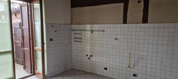 5 bedrooms House in Ferrere, Italy No. 317451 12