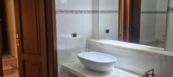 5 bedrooms House in Ferrere, Italy No. 317451 23