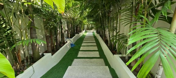 4 bedrooms House for sale in Pattaya, Chonburi, Eastern Thailand, Thailand № 62141 3