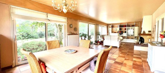 6 bedrooms House in Saint-Jean-de-Braye, France No. 94074 4