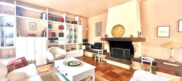 6 bedrooms House in Saint-Jean-de-Braye, France No. 94074 8