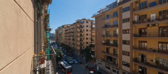 Apartamento de 5 divisões em Salerno, Italy N.º 35273 9