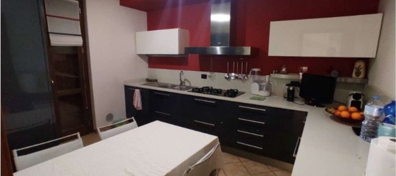 5 rooms House in Brembate di Sopra, Italy No. 5943 8