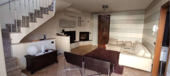 5 rooms House in Brembate di Sopra, Italy No. 5943 4