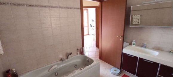 5 rooms House in Brembate di Sopra, Italy No. 5943 12