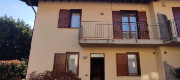 5 rooms House in Brembate di Sopra, Italy No. 5943 2