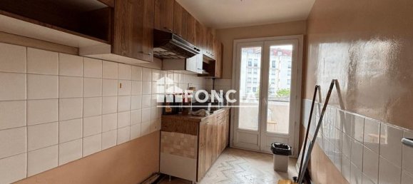 3 bedrooms Apartment in Valence, France No. 300773 6