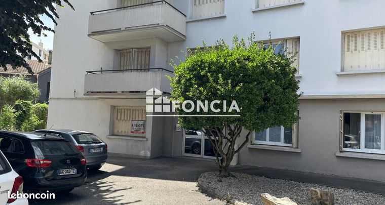 3 bedrooms Apartment in Valence, France No. 300773