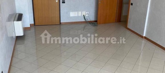 2 rooms Office in Treviso, Italy No. 60431 7