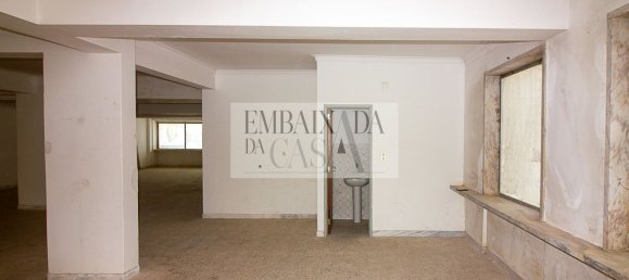 Gewerbliche Immobilie in Sintra, Portugal 210m², Nr. 282572 3