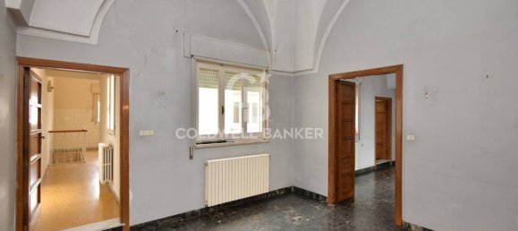 Apartamento de 3 dormitorios en Mesagne, Italy No. 22542 6