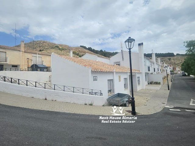 Таунхаус с 4 спальнями в Велес-Бланко, Испания № 286592