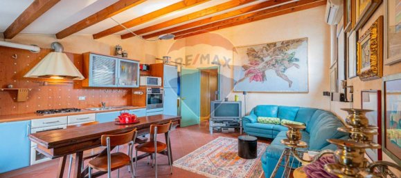 1 bedroom Penthouse in Mantua, Italy No. 332214 3