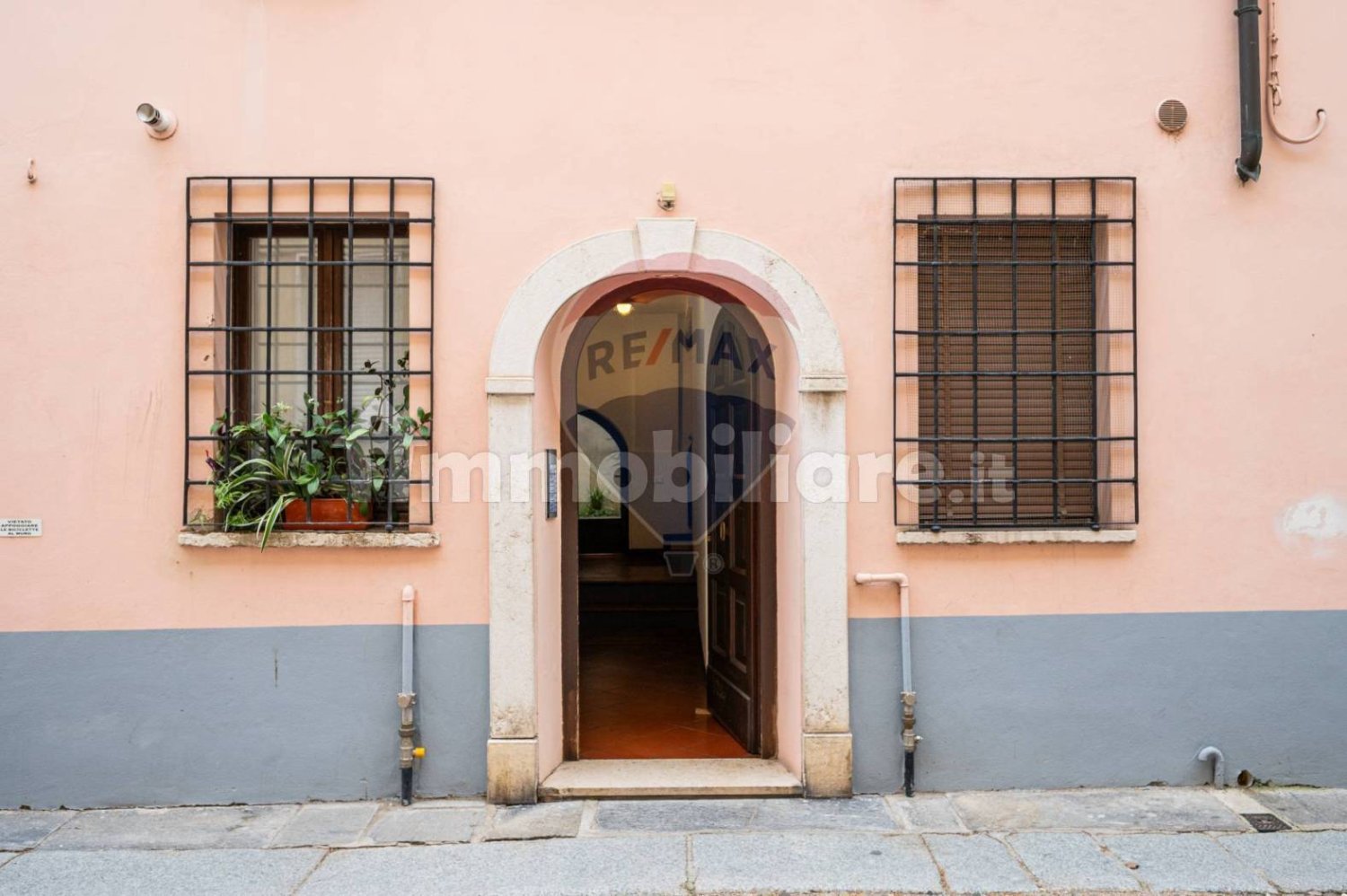 1 bedroom Penthouse in Mantua, Italy No. 332214