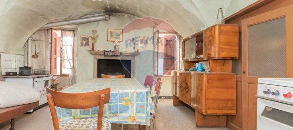 2 bedrooms House in Bagolino, Italy No. 356150 7