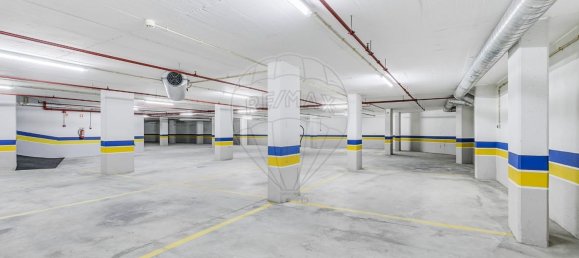 مرآب في Vila Franca de Xira, Portugal 309متر مربع رقم 79872 8