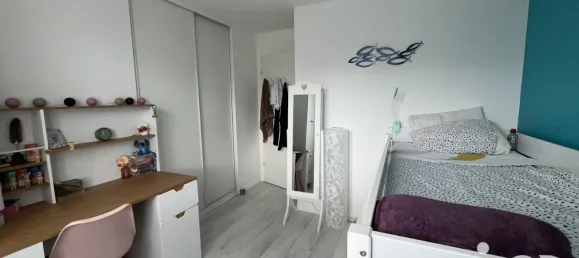 4 bedrooms House in Montevrain, France No. 323535 8