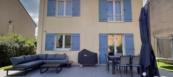 4 bedrooms House in Montevrain, France No. 323535 11