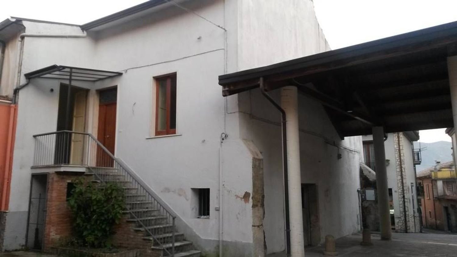 5 rooms House in Cesinali, Italy No. 132863