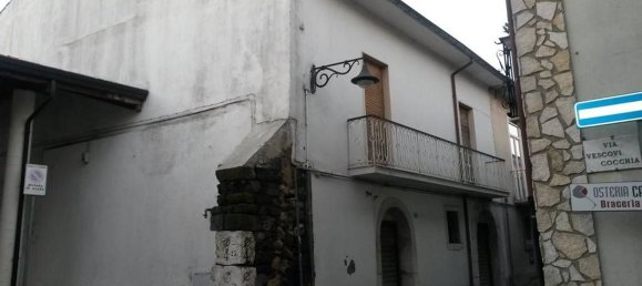 5 rooms House in Cesinali, Italy No. 132863 2