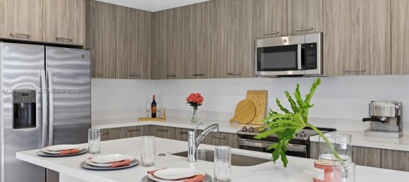 3 dormitorios dúplex en venta en Miami, Miami-Dade, Florida, USA № 614963 18