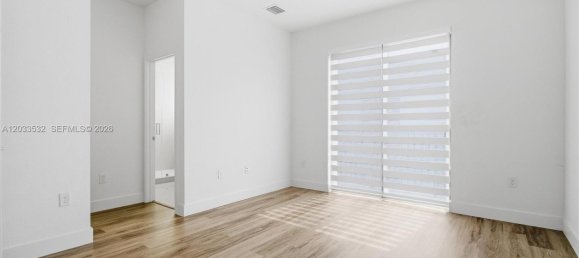 3 dormitorios dúplex en venta en Miami, Miami-Dade, Florida, USA № 614963 6