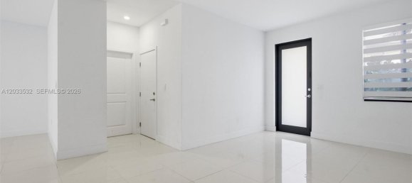 3 dormitorios dúplex en venta en Miami, Miami-Dade, Florida, USA № 614963 12