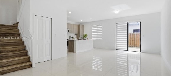 3 dormitorios dúplex en venta en Miami, Miami-Dade, Florida, USA № 614963 23