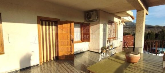 4 Schlafzimmer Haus in Petrer, Spain, Nr. 90649 3