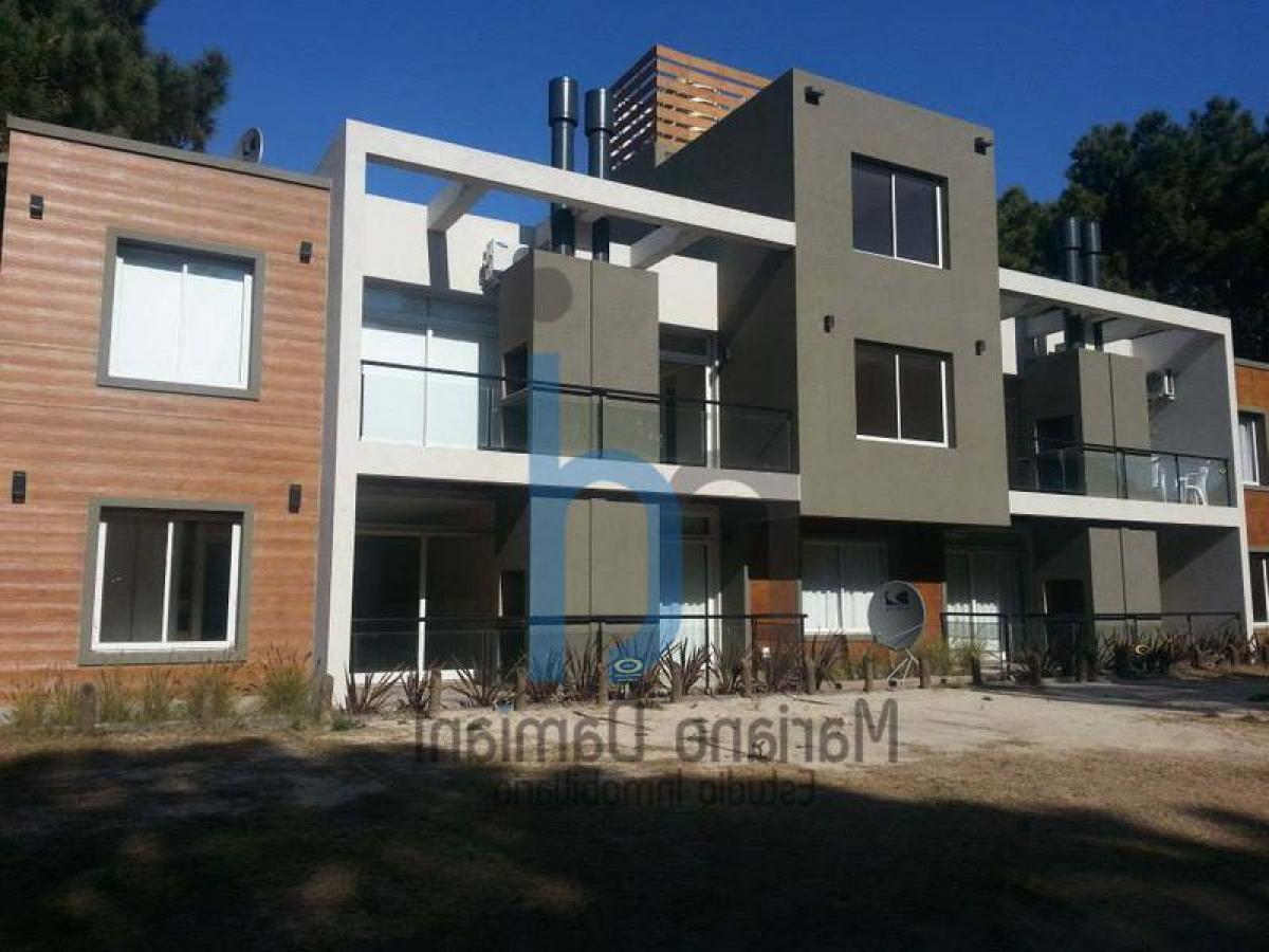 2 bedrooms Apartment in Mar del Plata, Argentina No. 76258