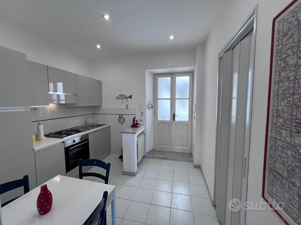 3 rooms Apartment in Terracina, Italy No. 262300