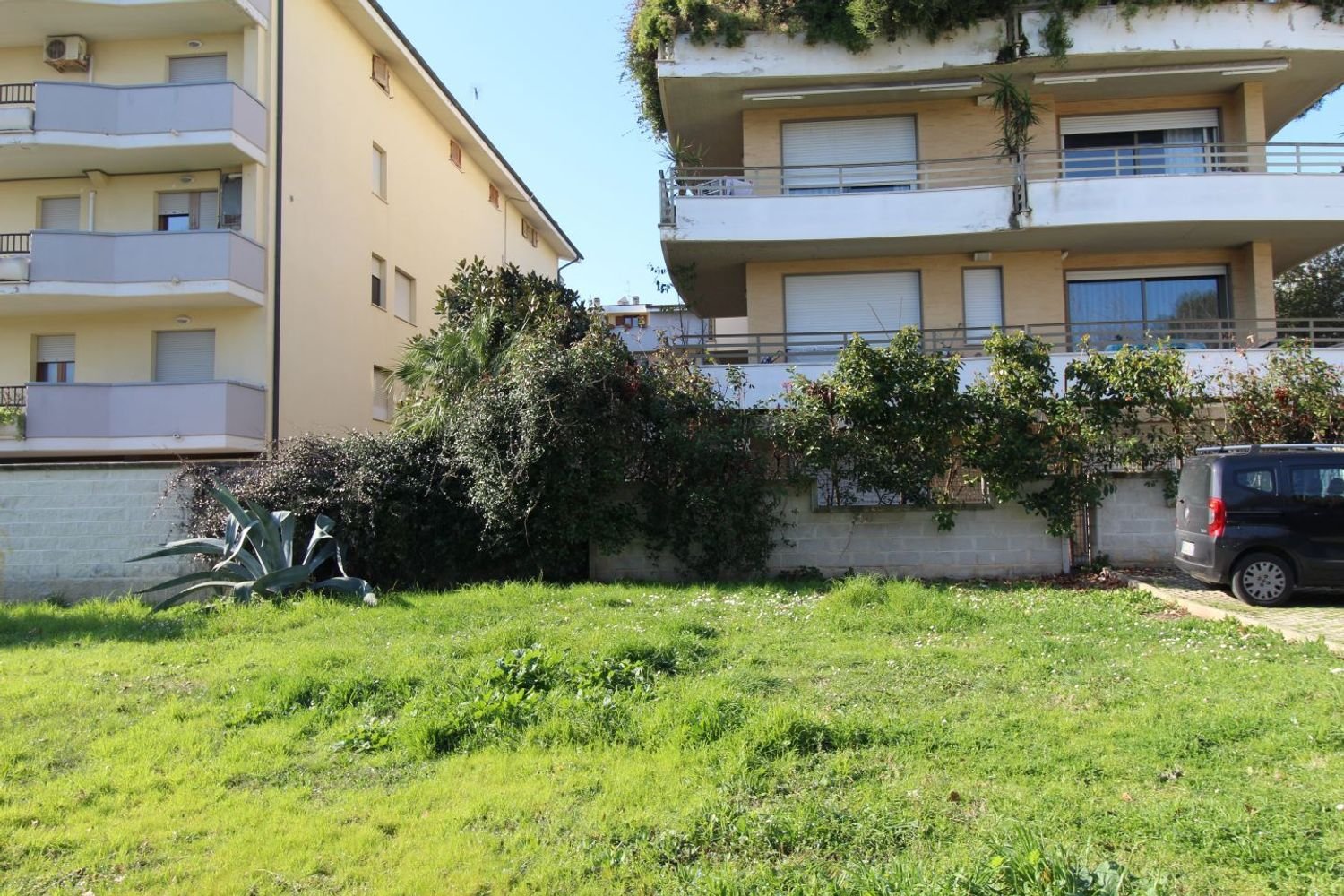 Apartamento de 6 habitaciónes en Pescara, Italy No. 210870