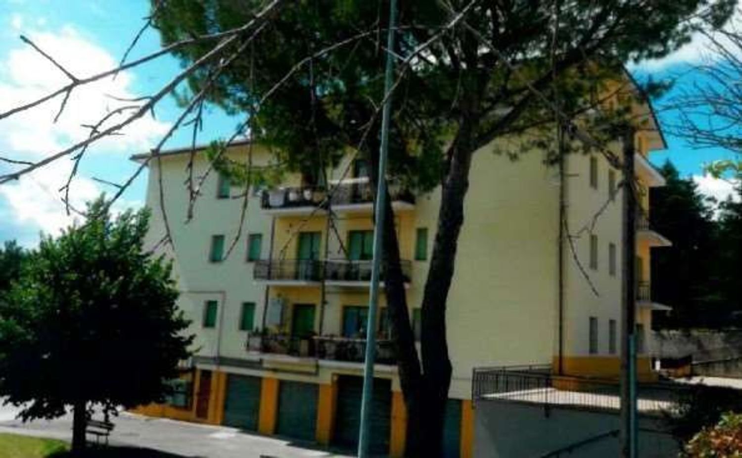 Apartamento de 7 divisões em Belforte del Chienti, Italy N.º 286287