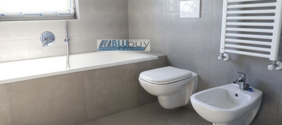 4 rooms House in Olgiate Comasco, Italy No. 5260 36