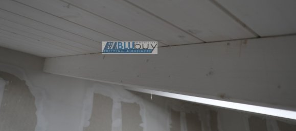 4 rooms House in Olgiate Comasco, Italy No. 5260 29