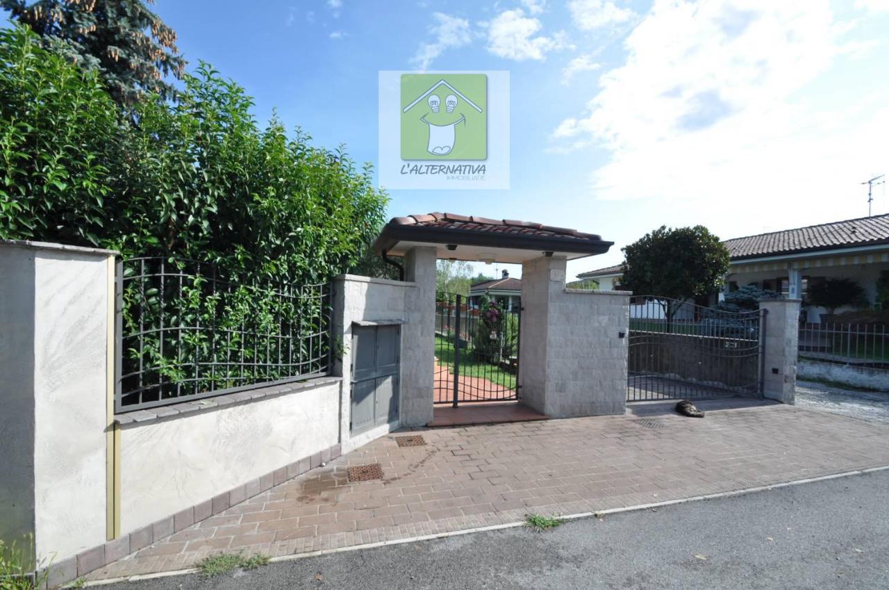 8 rooms Villa in Gorizia, Italy No. 22624