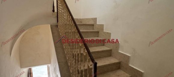 4 bedrooms House in Carini, Italy No. 108822 20