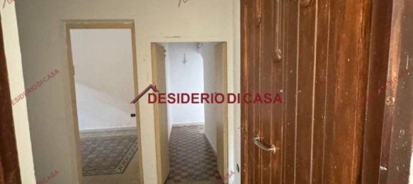 4 bedrooms House in Carini, Italy No. 108822 12