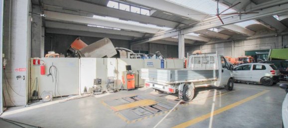 Armazém de 2 divisões em Orzivecchi, Italy N.º 141637 4