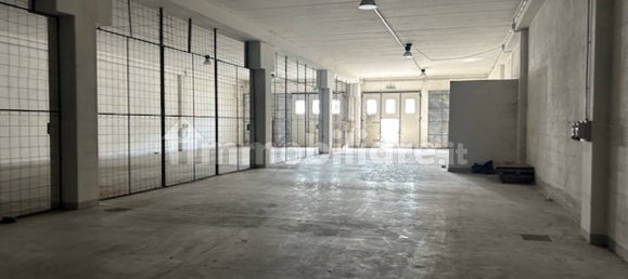 1090m² Warehouse in Guidonia Montecelio, Italy No. 343353 18