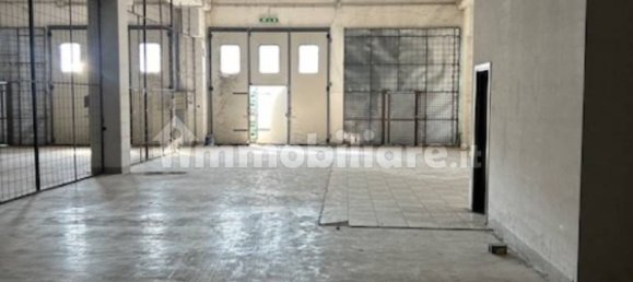 1090m² Warehouse in Guidonia Montecelio, Italy No. 343353 19