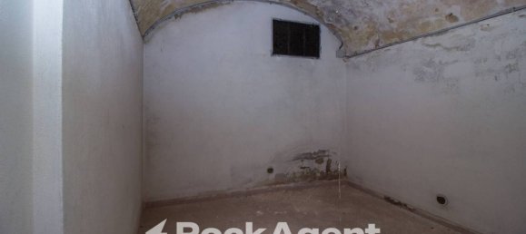 1-salle Propriété commerciale à Sassari, Italy No. 330767 10