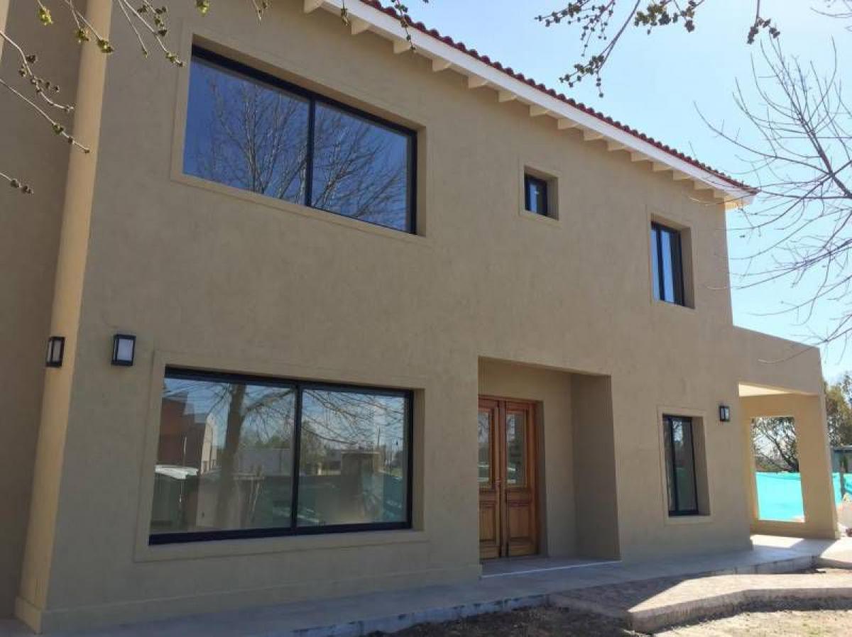 Дом с 5 спальнями в Хенераль Родригес, Аргентина № 52998