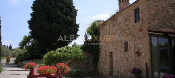 Вилла с 12 спальнями в Монтайоне, Италия № 436 7