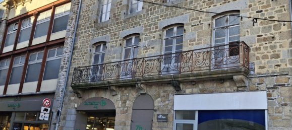 1850m² Building in Fougeres, France No. 321296 9