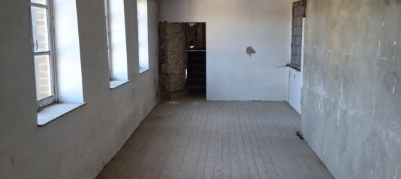 1850m² Building in Fougeres, France No. 321296 4